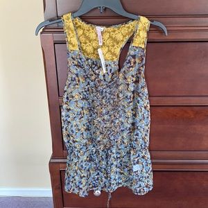 NWT Willa sleeveless blouse
